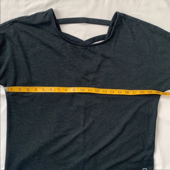 GapFit heather black brushed tech jersey, size small, crisscross back - Picture 6 of 8